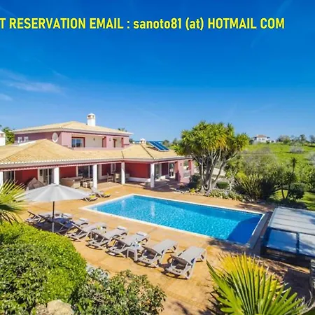 Escape To Paradise At Our Stunning Family Αλμπουφέιρα